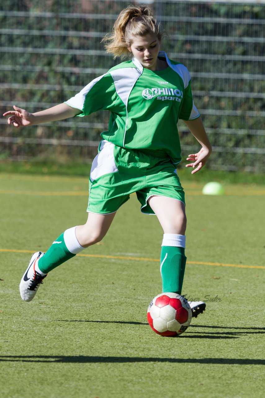 Bild 100 - C-Juniorinnen Kaltenkirchener TS - TuS Tensfeld : Ergebnis: 7:0